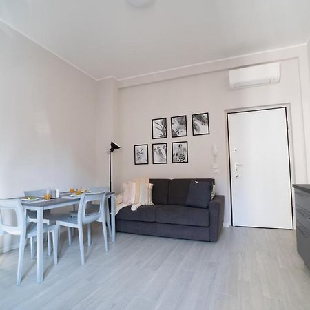 Ferienwohnung Easylife - Accogliente Residenza A Due Passi Dal Duomo Mailand Exterior foto