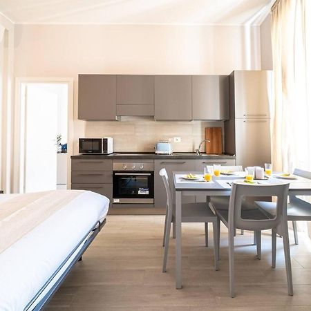 Ferienwohnung Easylife - Accogliente Residenza A Due Passi Dal Duomo Mailand Exterior foto